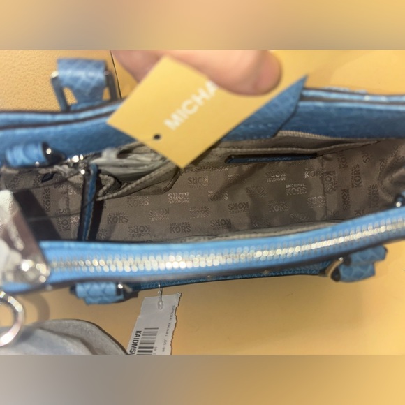 NWT MICHAEL KORS KELLEN SKY BLUE EMBOSSED Medium SATCHEL LEATHER MSRP $328 - Picture 4 of 14